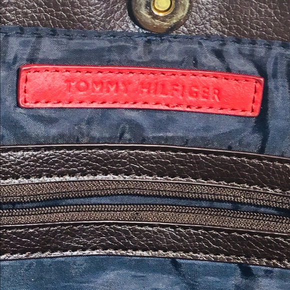 Faux Leather Tote - Picture 3 of 5